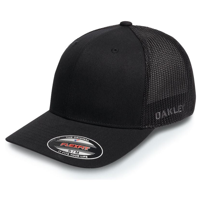 Oakley Golf Cresting Trucker Hat