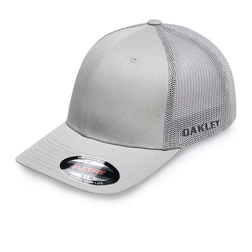 Oakley Golf Cresting Trucker Hat
