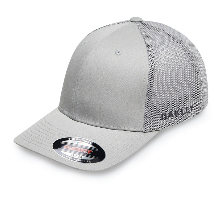 Oakley Golf Cresting Trucker Hat