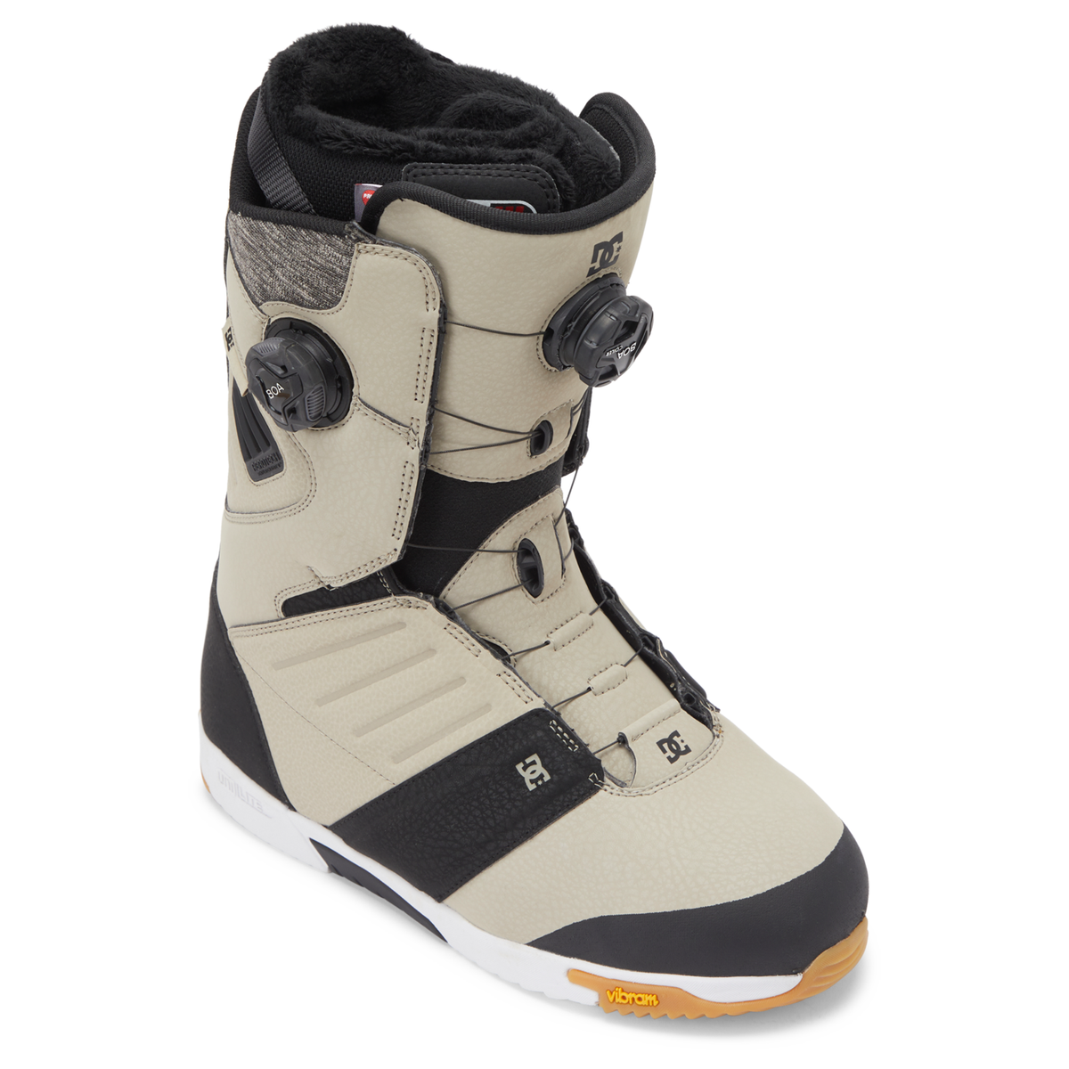 DC Men&#39;s Judge Snowboard Boots