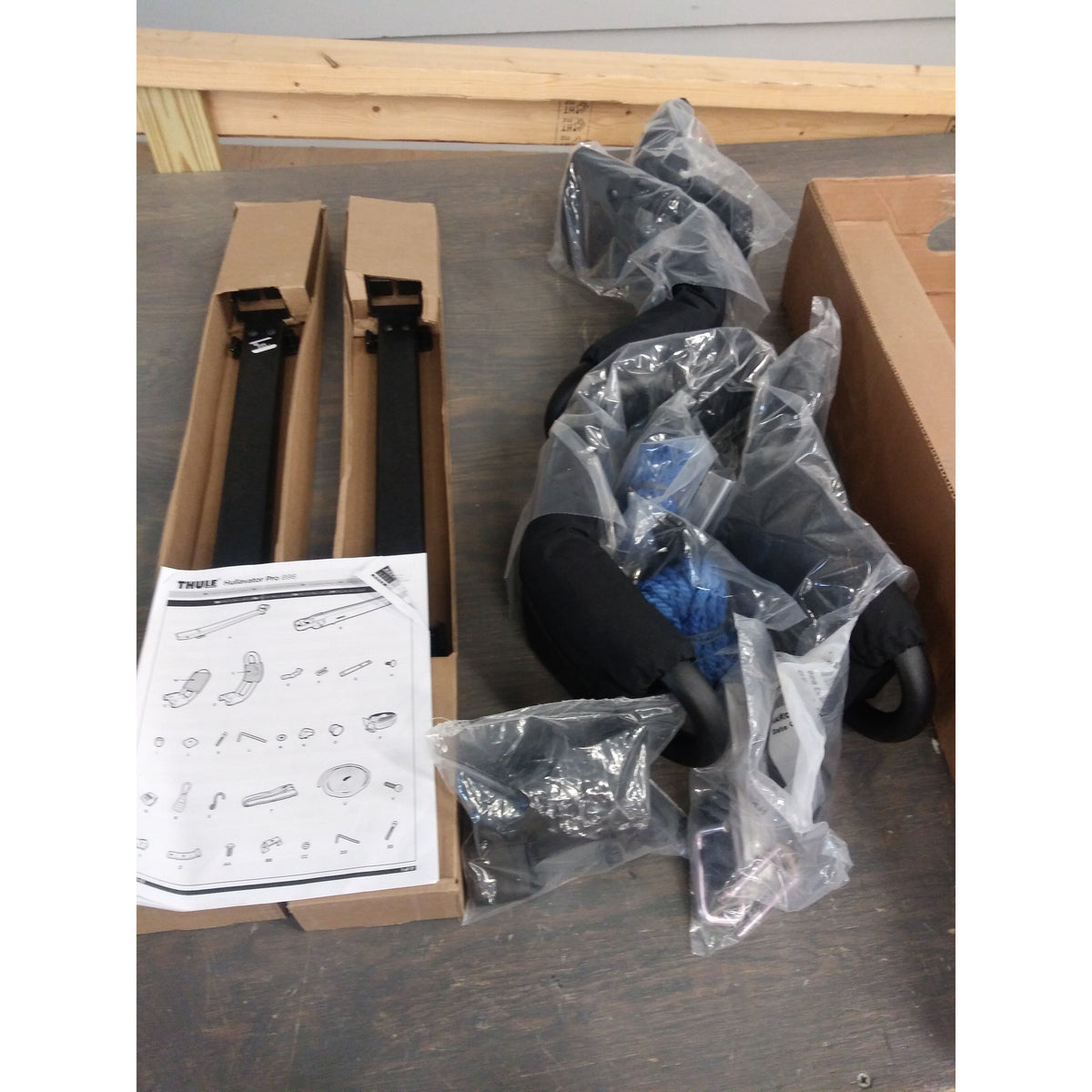 Thule Hullavator Pro Kayak Rack - Used - Acceptable