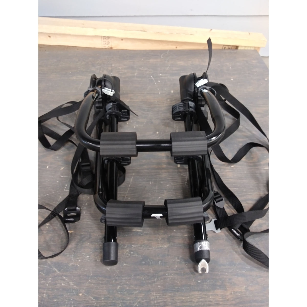 Thule Gateway Pro Trunk Bike Rack - 3 Bike - Used - Acceptable