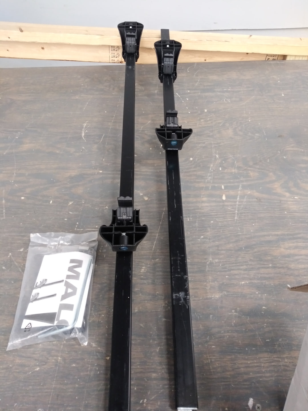 Malone SteelTop Universal Cross Rail System - 50" - Used - Acceptable