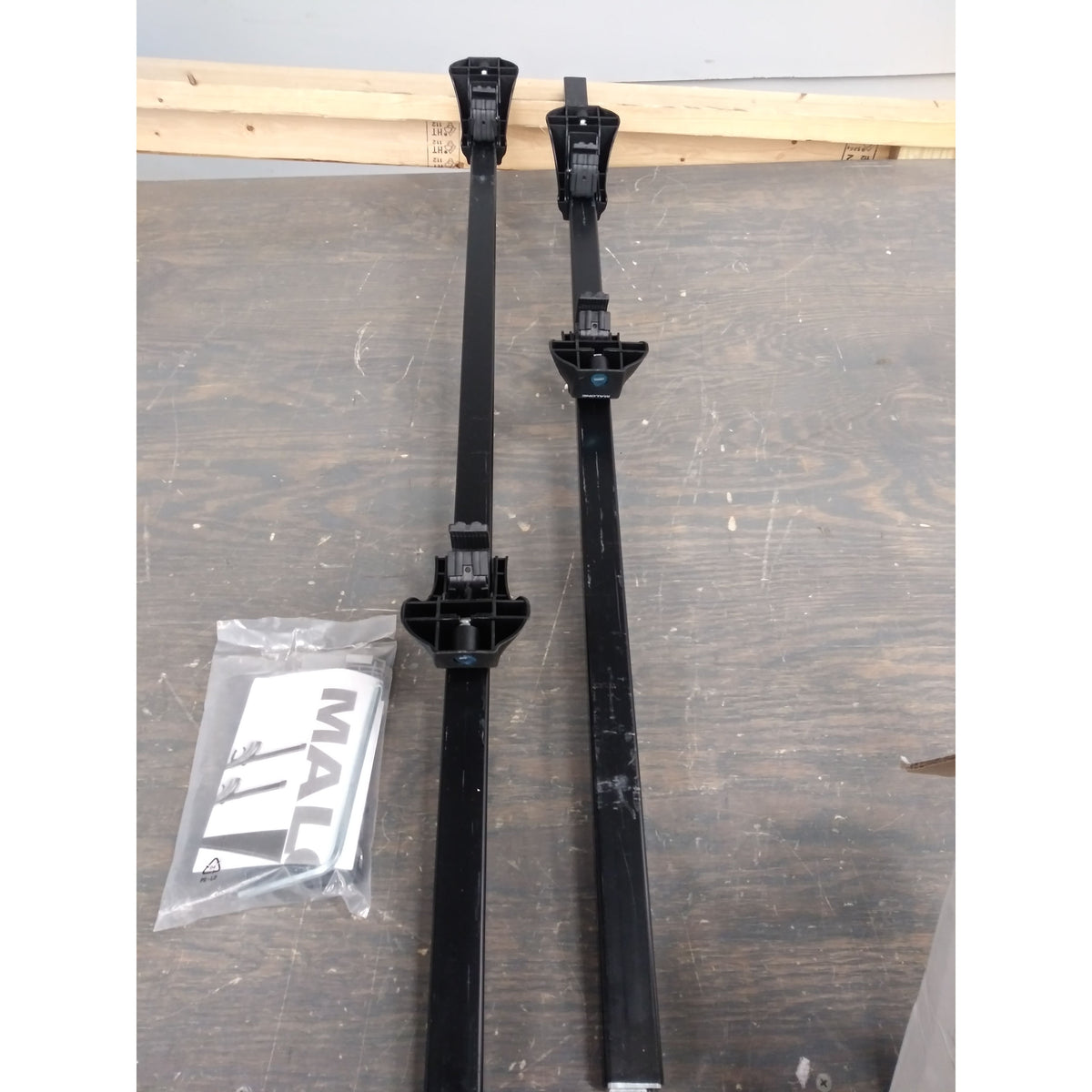 Malone SteelTop Universal Cross Rail System - 50&quot; - Used - Acceptable