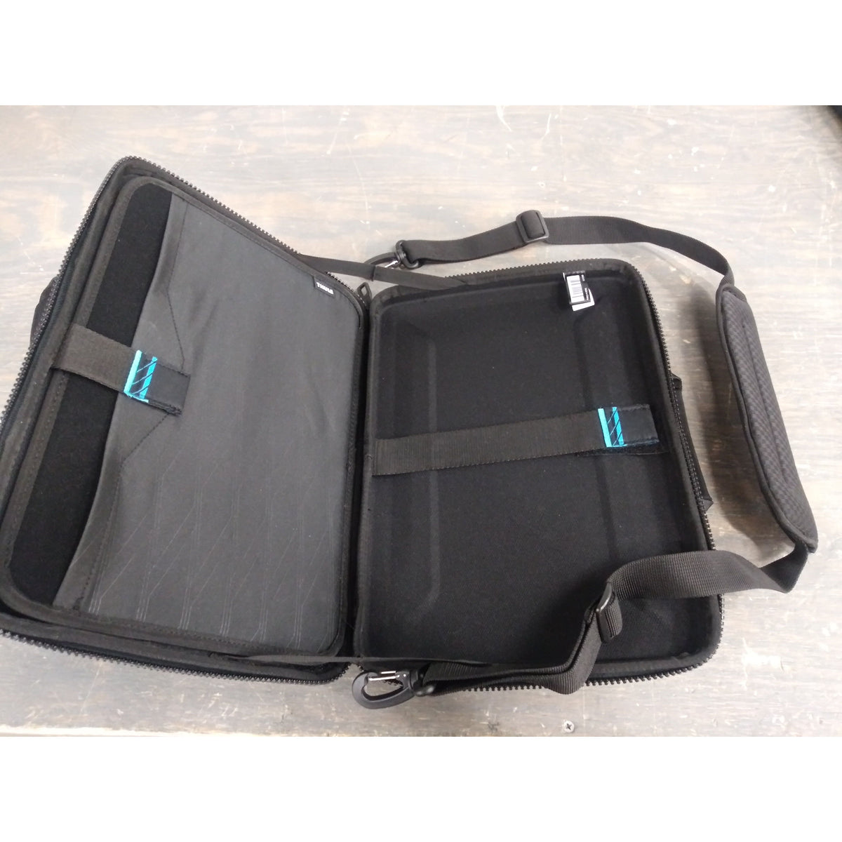Thule Gauntlet MacBook Pro Attache 15&quot; - Black - Used - Acceptable