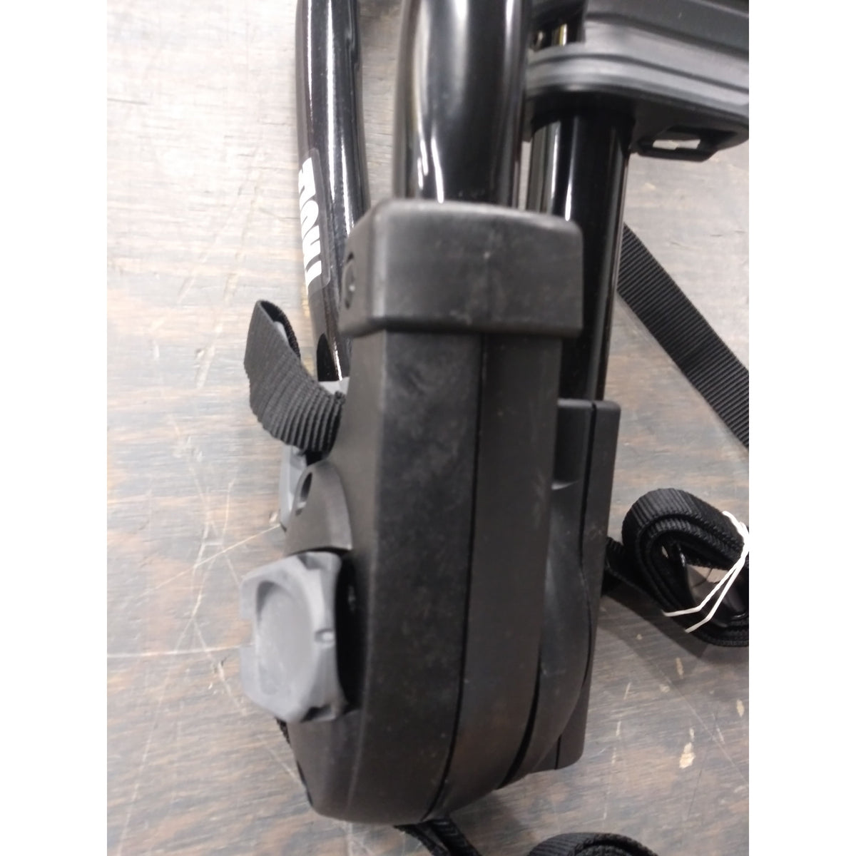 Thule Gateway Pro Trunk Bike Rack - 2 Bike - Used - Acceptable