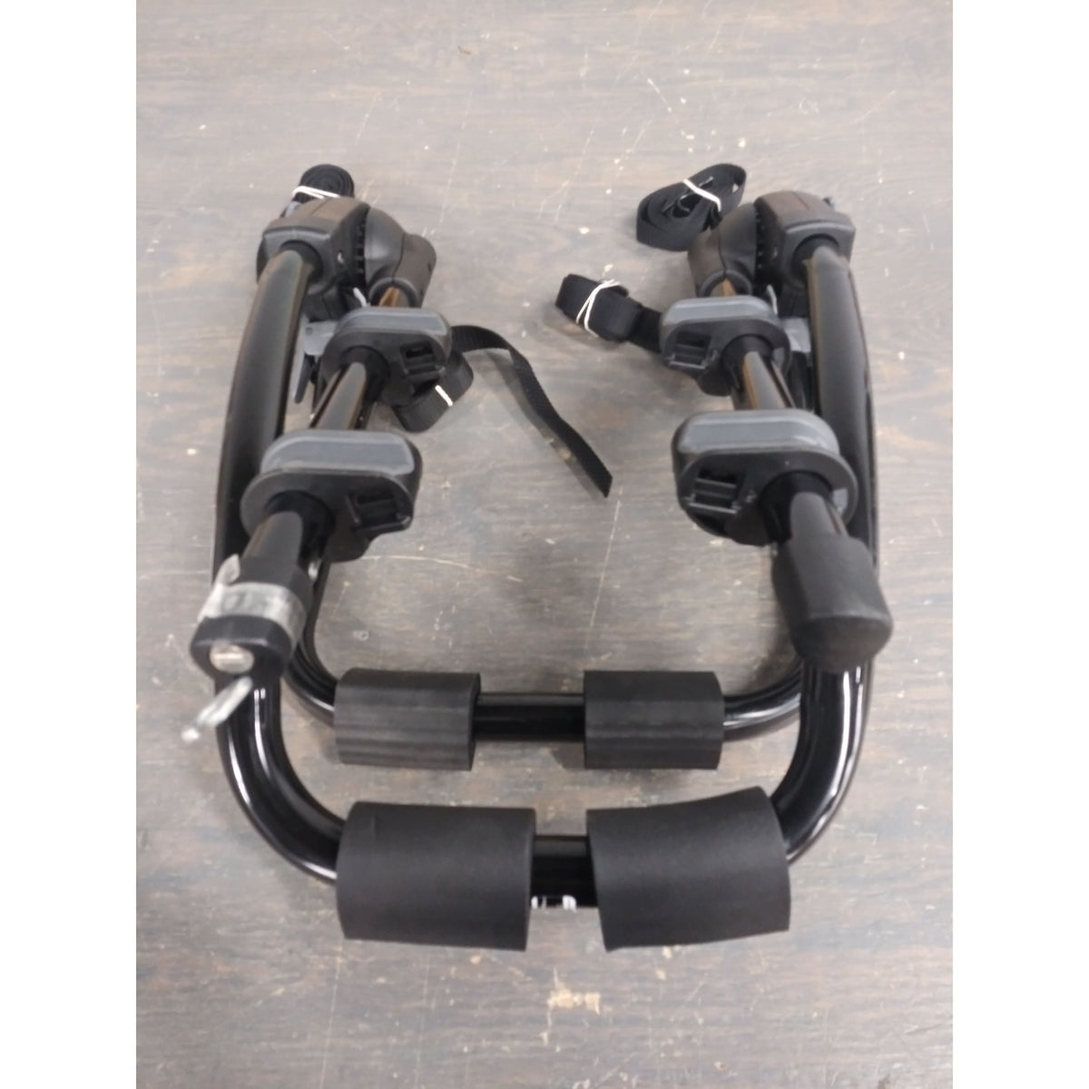 Thule Gateway Pro Trunk Bike Rack - 2 Bike - Used - Acceptable