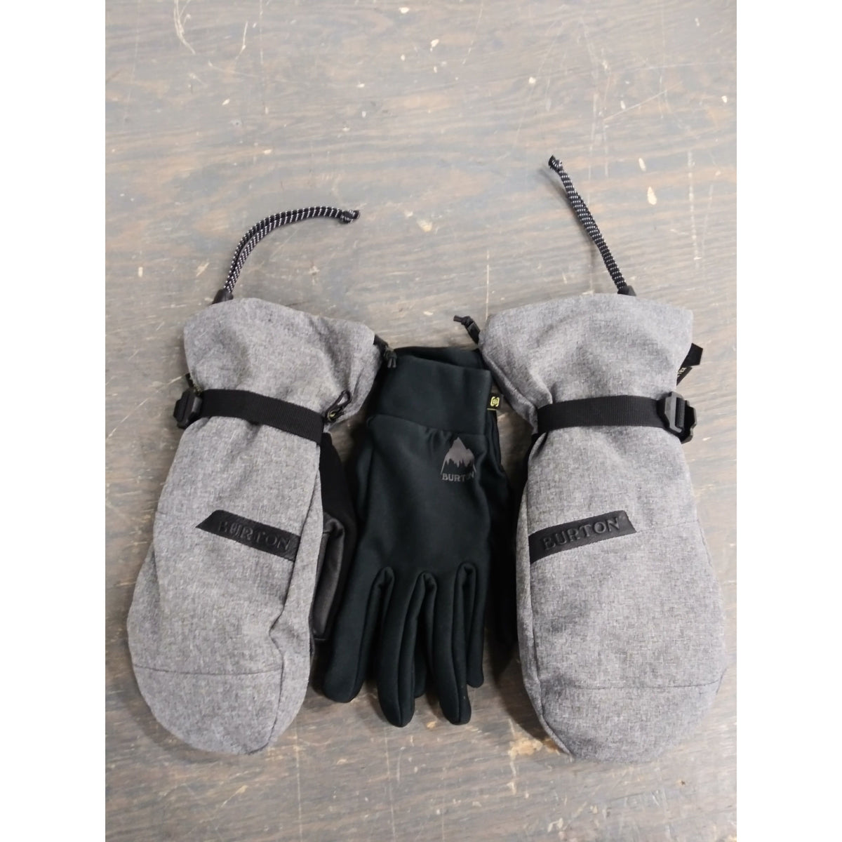 Burton Men&#39;s Deluxe Gore-Tex Mitten - Bog Heather - Medium - Used - Acceptable