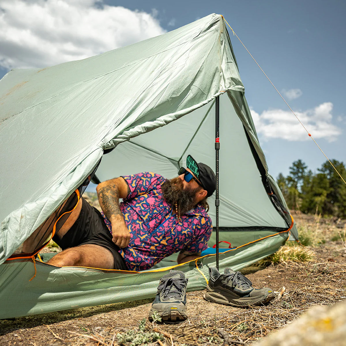 Mountainsmith Mountain Shelter NEO 1 with Pole Bundle