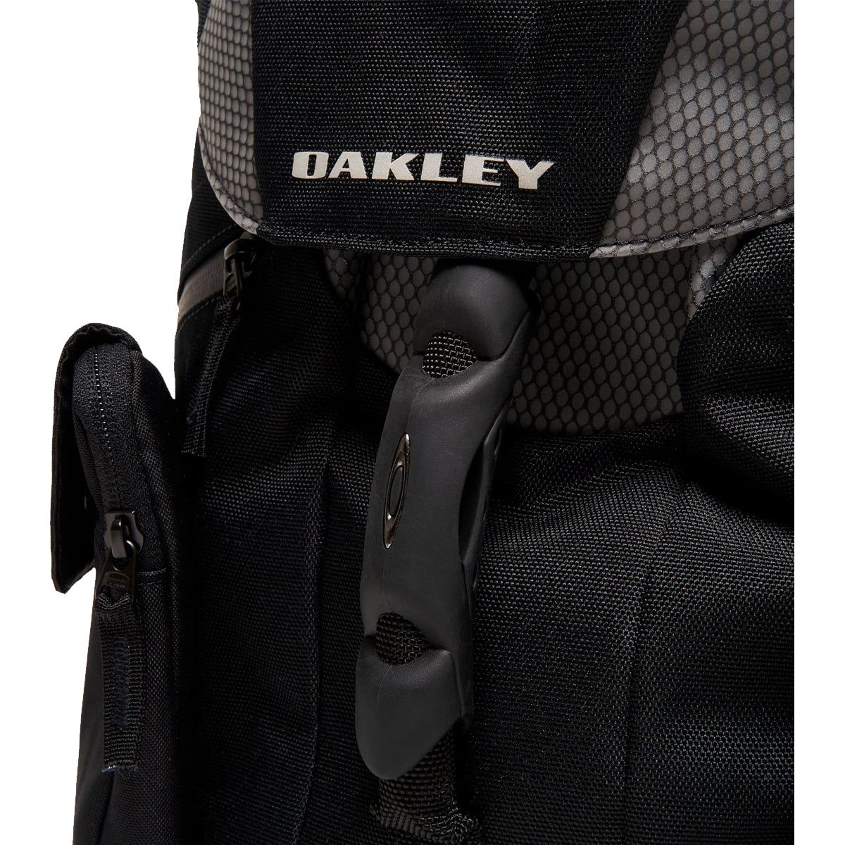 Oakley Latitude Flex Pack