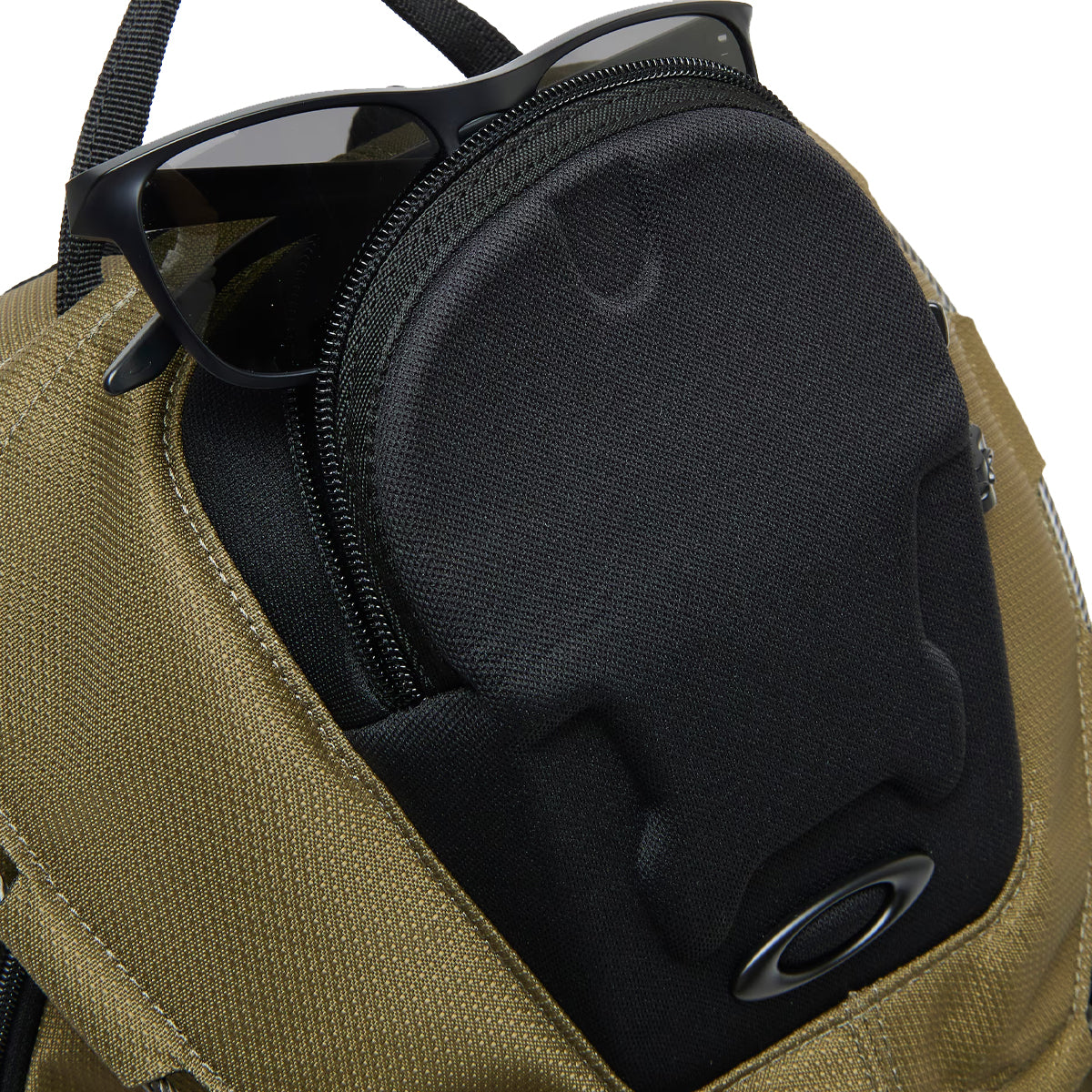 Oakley Bathroom Sink RC Backpack