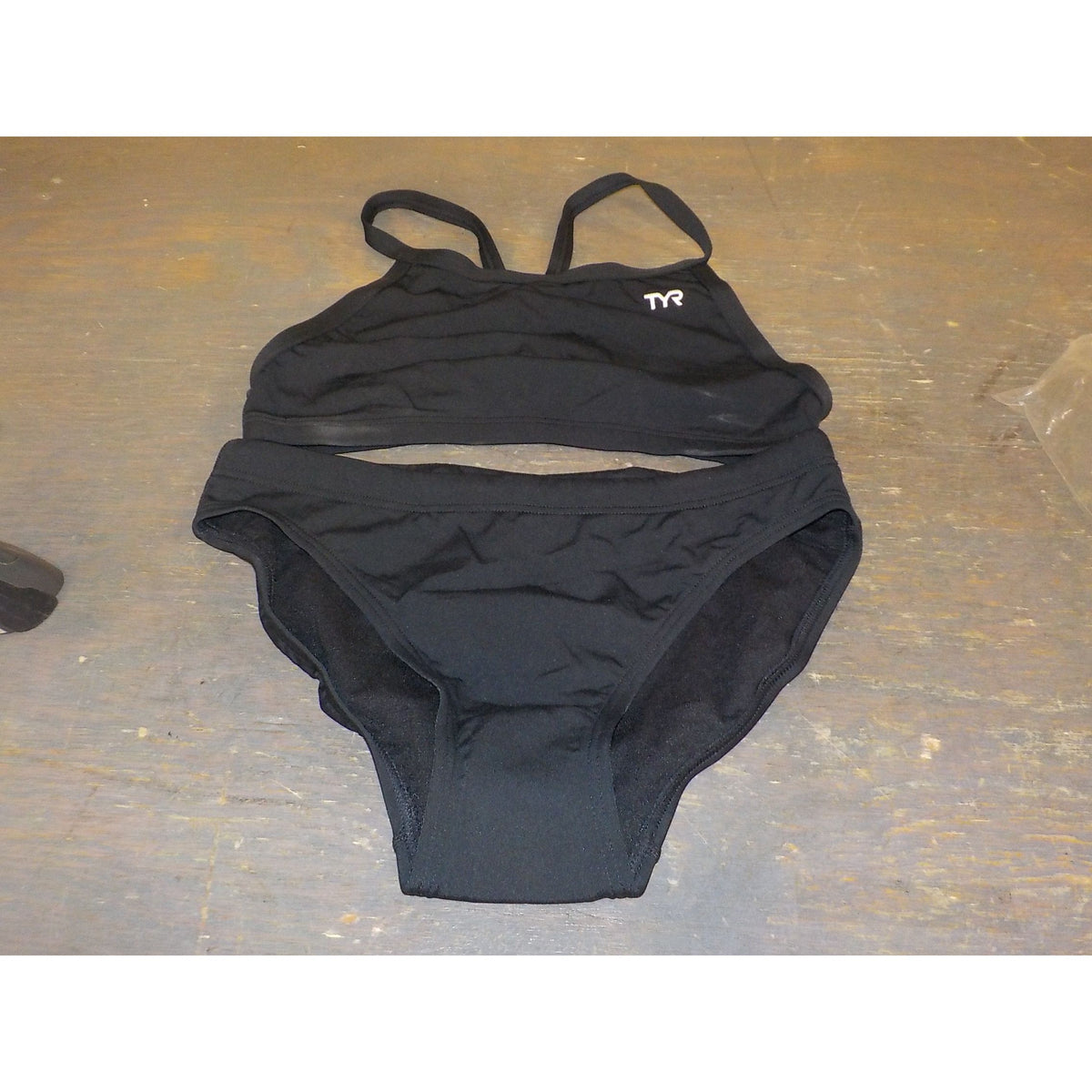 TYR Women's Durafast One Diamondfit Bikini Swimsuit - Black - Medium - Used - Acceptable