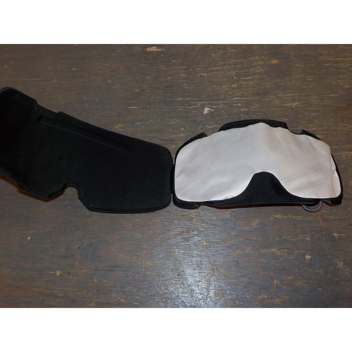 Smith Molded Goggle Lens Case - Used - Acceptable