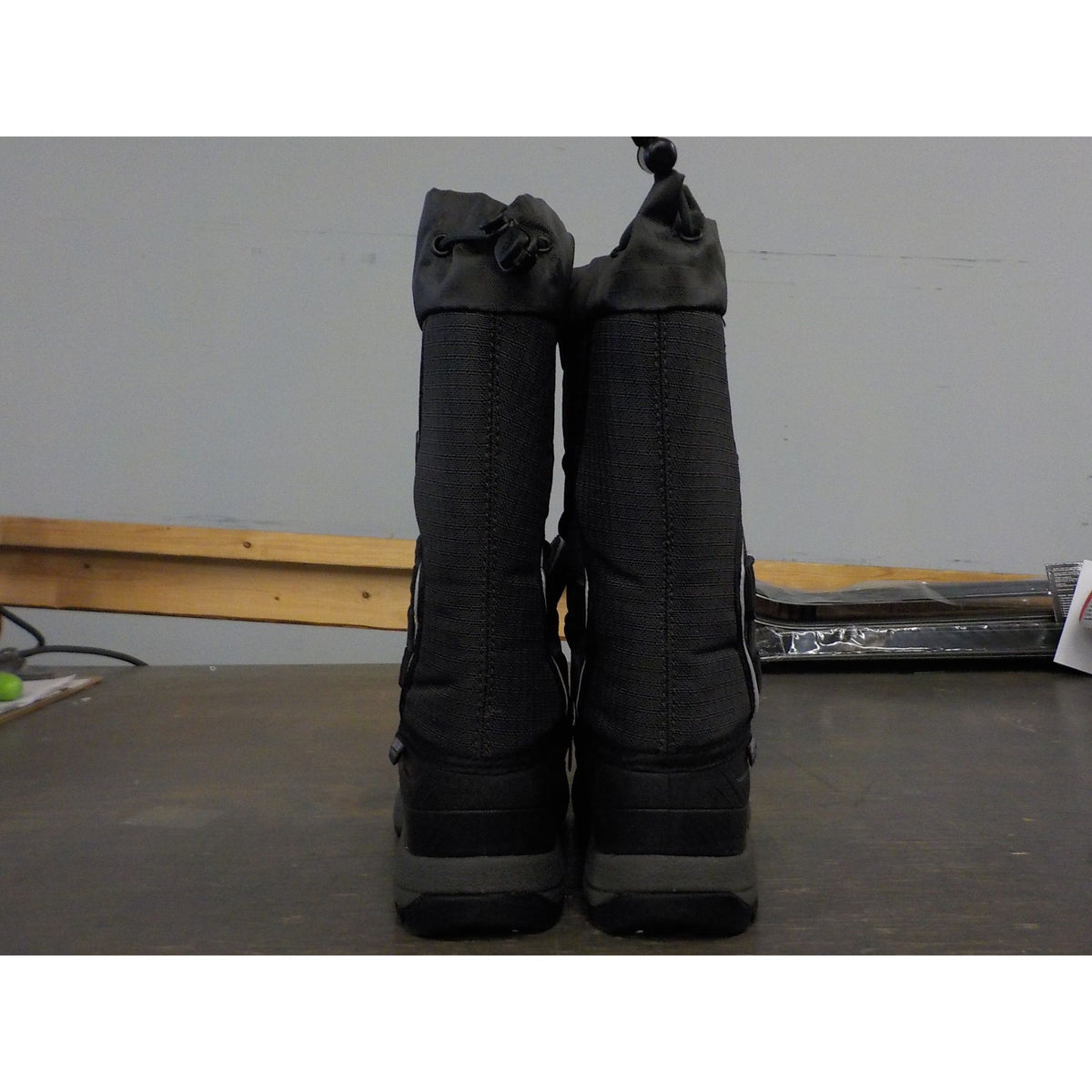 Baffin Women's Snogoose Boots - Charcoal - 6 - Used - Acceptable