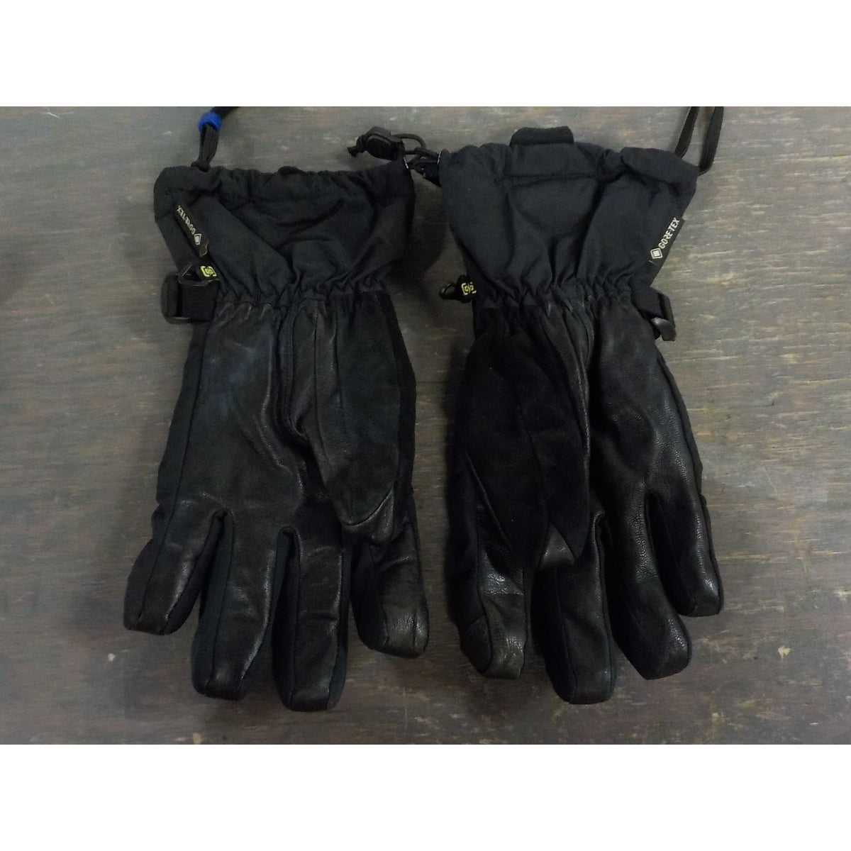 Burton Men's Deluxe GORE-TEX Gloves - True Black - Small - Used - Acceptable