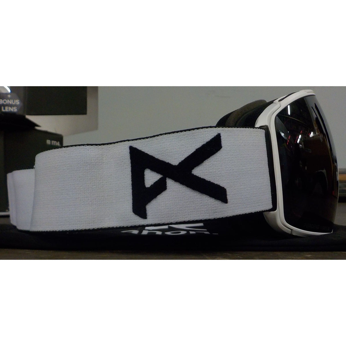 Anon M4 Toric + Bonus Lens + MFI, Low Bridge Fit - White; Perceive Sunny Onyx + Perceive Vari Violet - Used - Acceptable