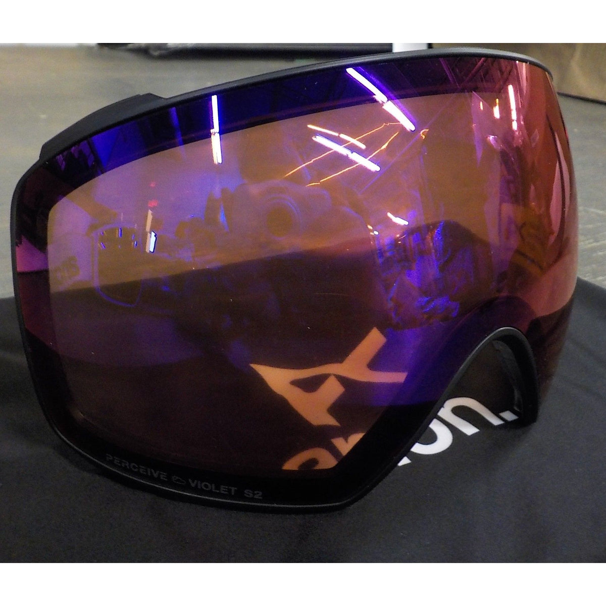 Anon M4 Toric + Bonus Lens + MFI, Low Bridge Fit - White; Perceive Sunny Onyx + Perceive Vari Violet - Used - Acceptable