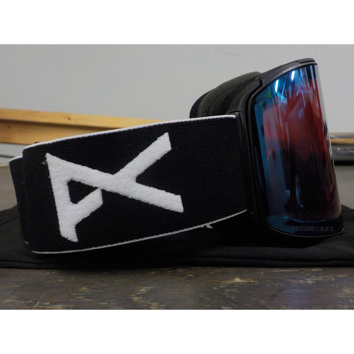Anon M4 Cyl Goggles + Bonus Lens + MFI, Low Bridge Fit - Blk - Used - Acceptable