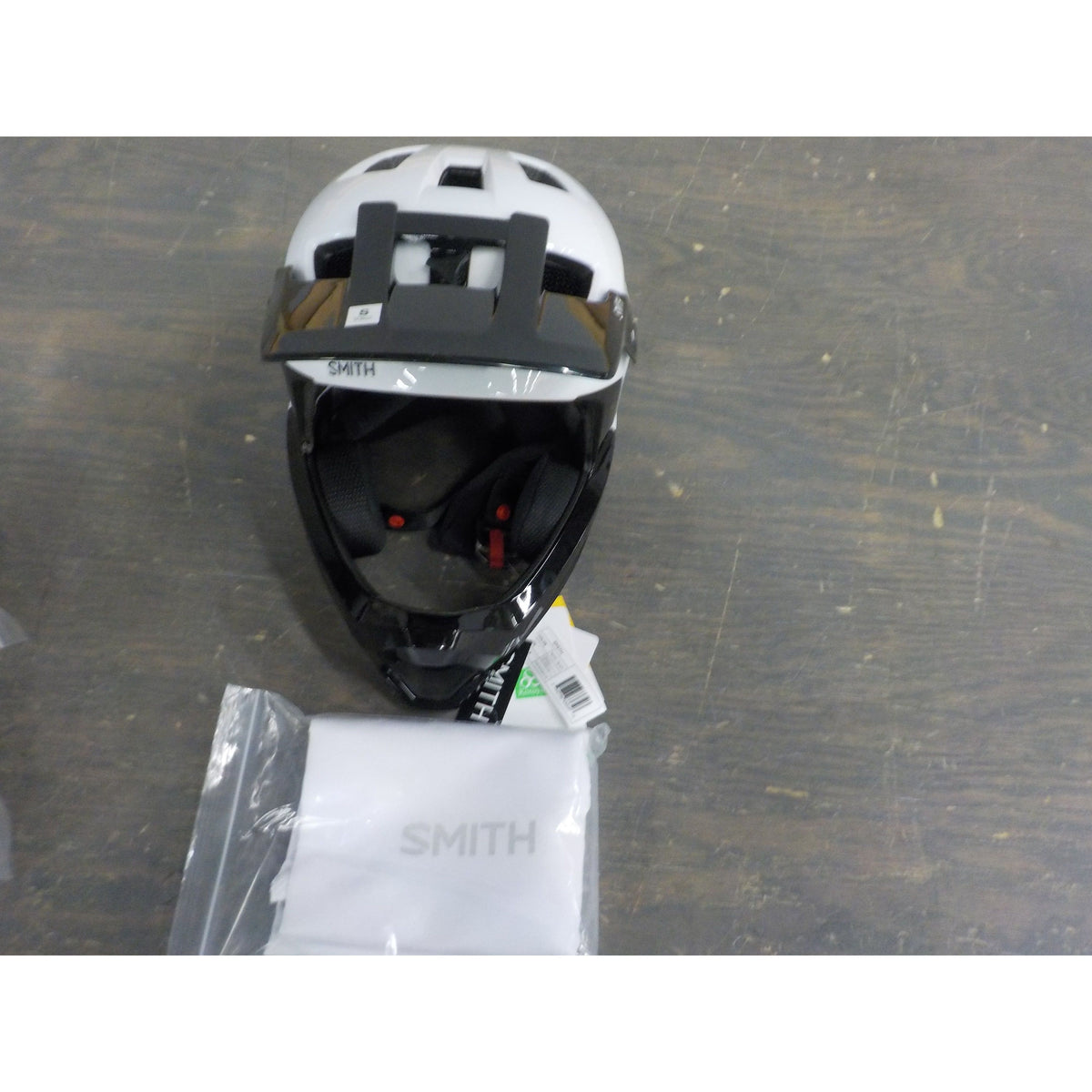 Smith Optics Mainline MIPS Bike Helmet - White/Black - Small - Used - Acceptable