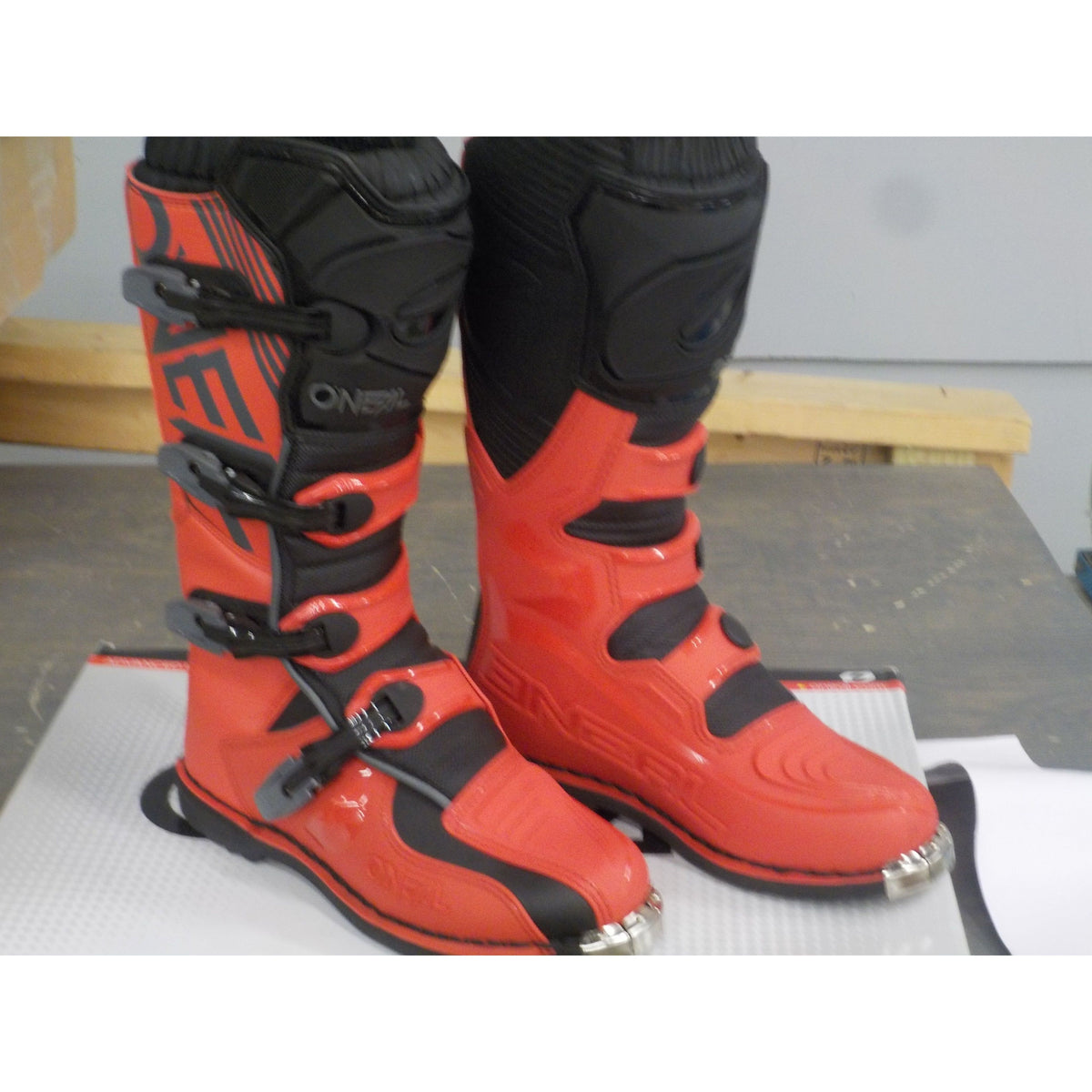 O&#39;Neal Men&#39;s Element Boot - Red - 10 - Used - Acceptable