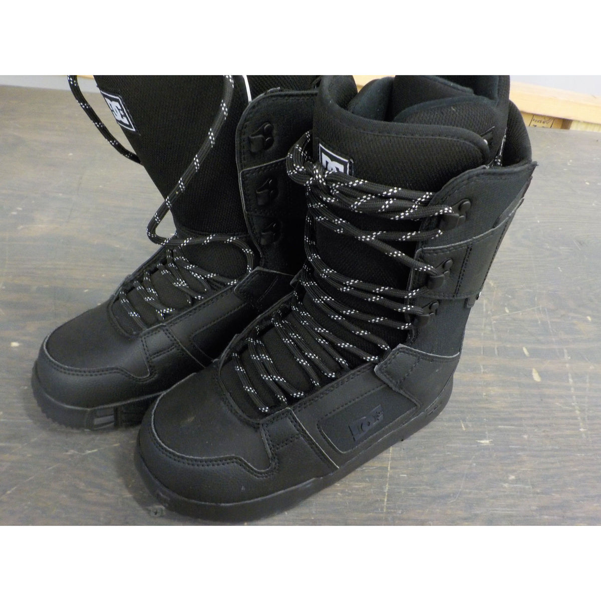 DC Men&#39;s Phase Lace Snowboard Boots - Black - 7 - Used - Acceptable