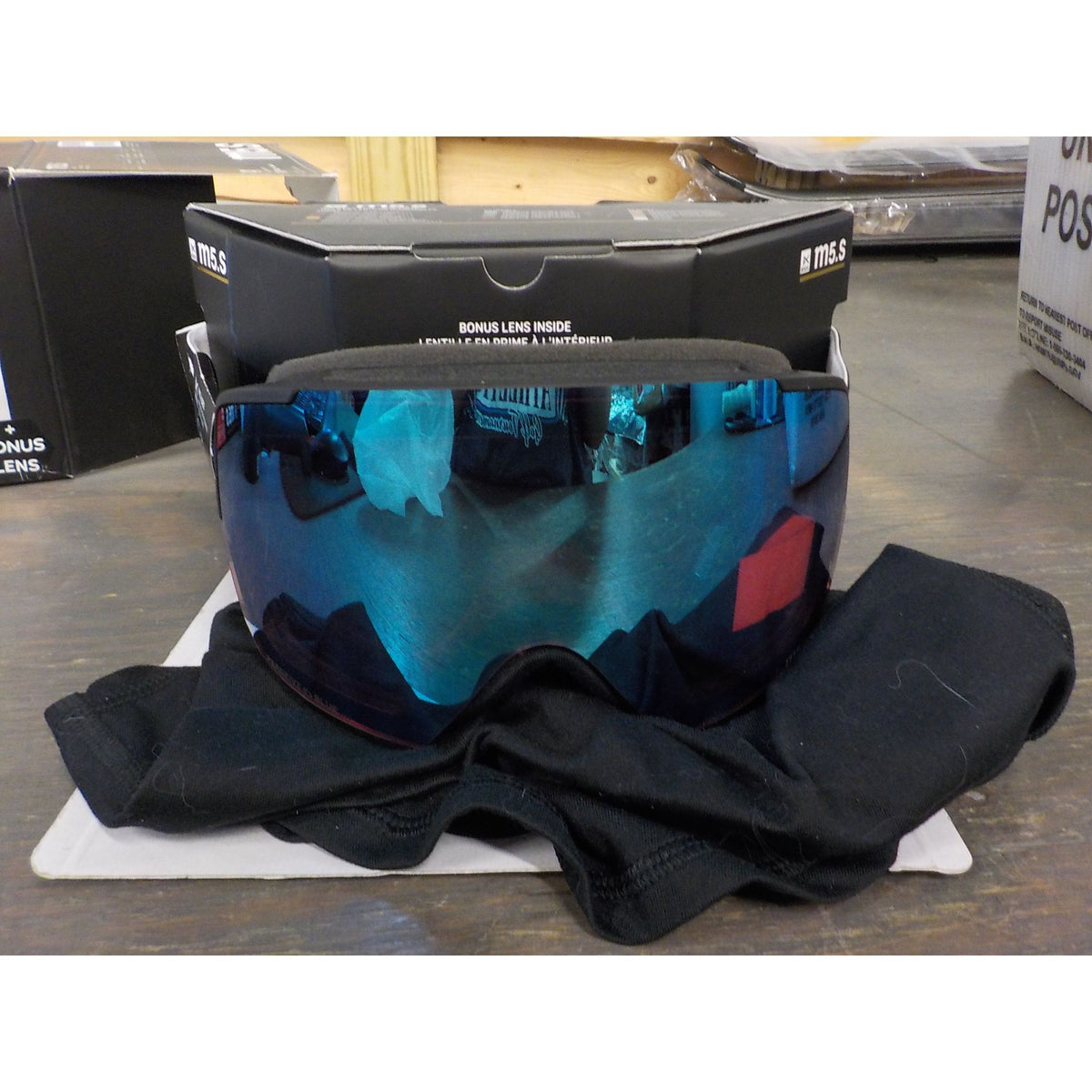 Anon M5S Low Bridge Fit Goggles (Toric) + Perceive Lens - Blk; Perceive Vari Blue + Perceive Cloudy Pink - Used - Acceptable