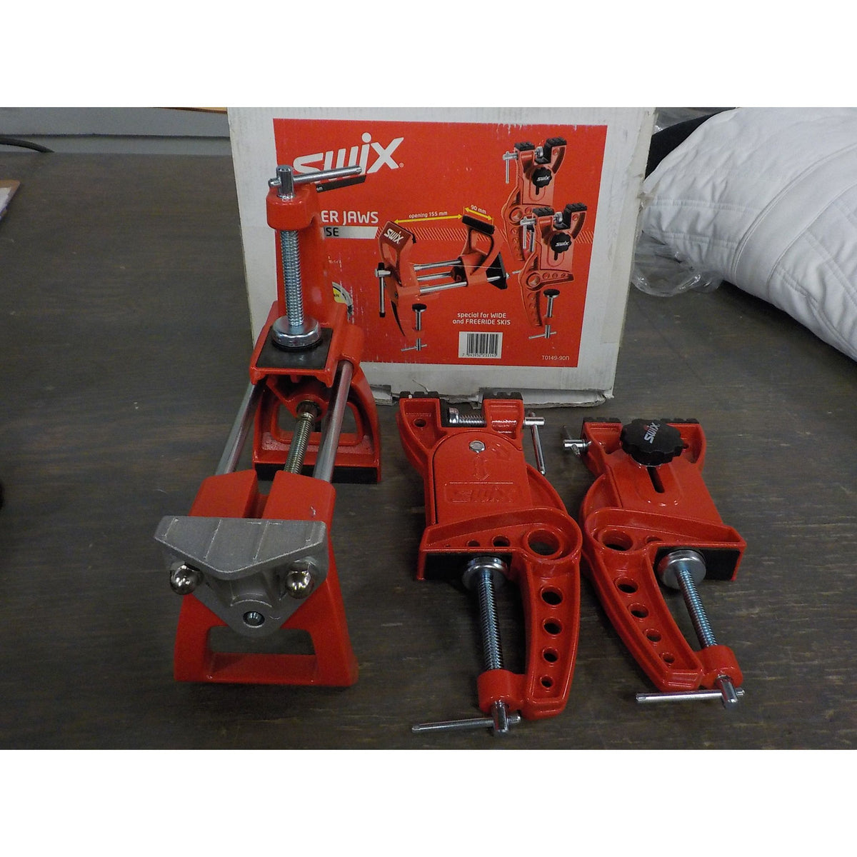 Swix Wide Ski Vise Super Jaws - Used - Acceptable