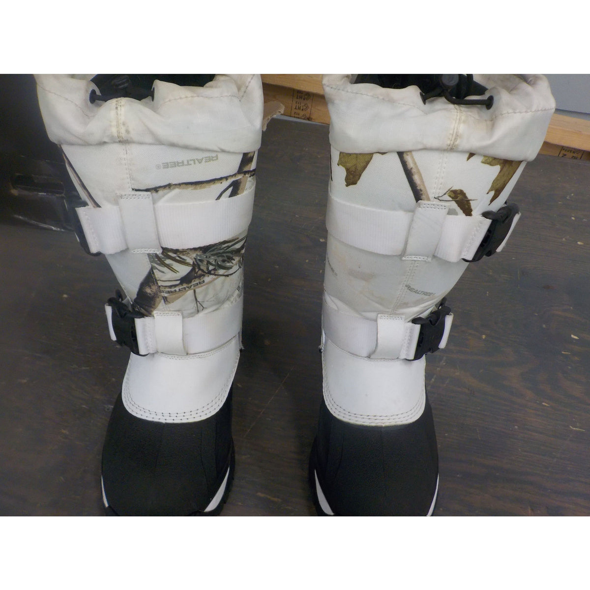 Baffin Men&#39;s Impact Boots - Snow Camo - 10 - Used - Acceptable