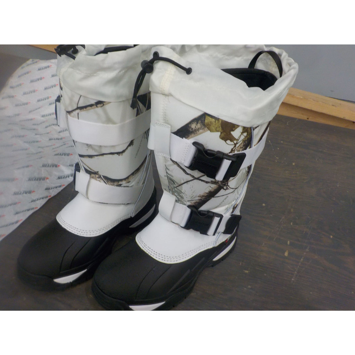 Baffin Men&#39;s Impact Boots - Snow Camo - 11 - Used - Acceptable