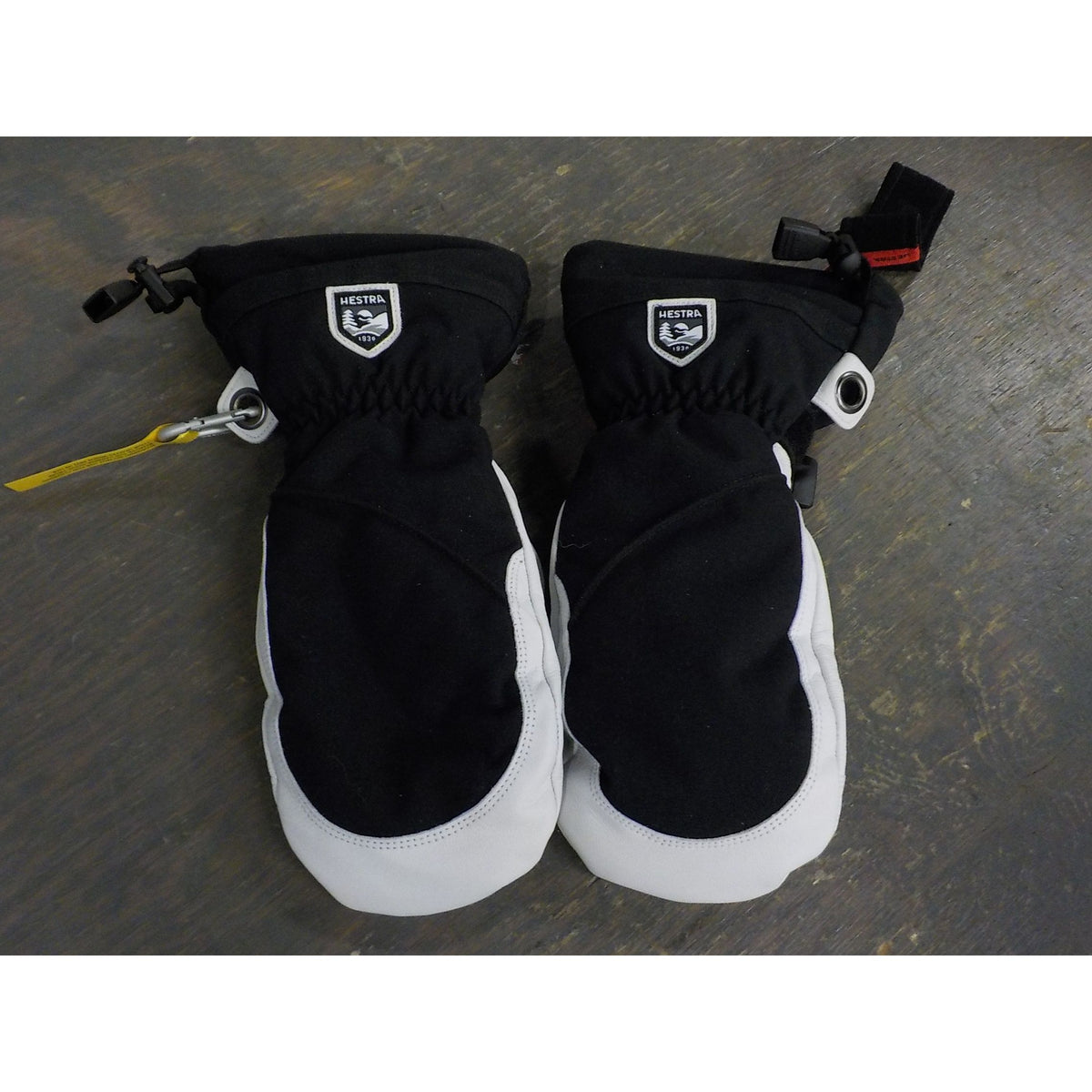 Hestra Women's Heli Ski Mitt - Blk/Off Wht - 9 - Used - Acceptable