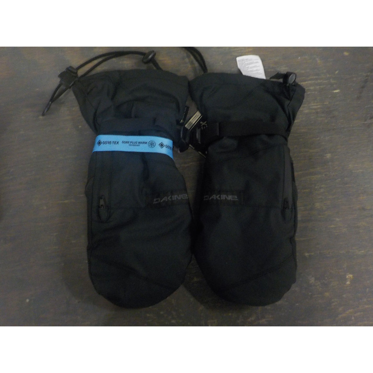 Dakine Men's Titan Gore-Tex Mitt - Black - Medium - Used - Acceptable