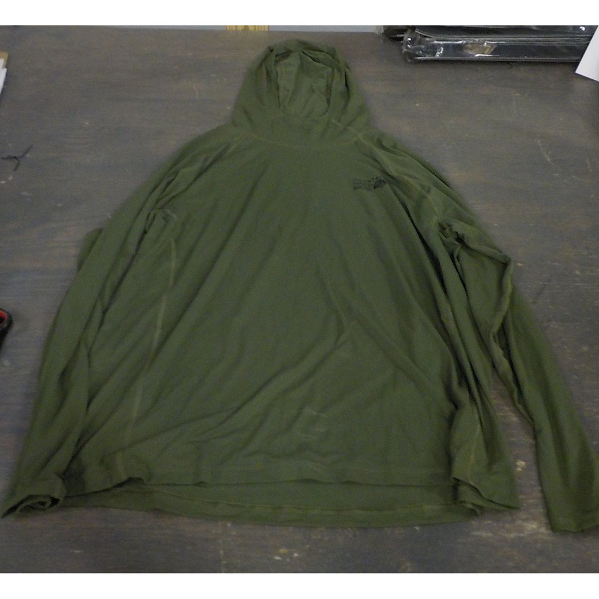 Mountain Hardwear Men's Crater Lake Long Sleeve Hoody - Combat Green - Large - Used - Acceptable