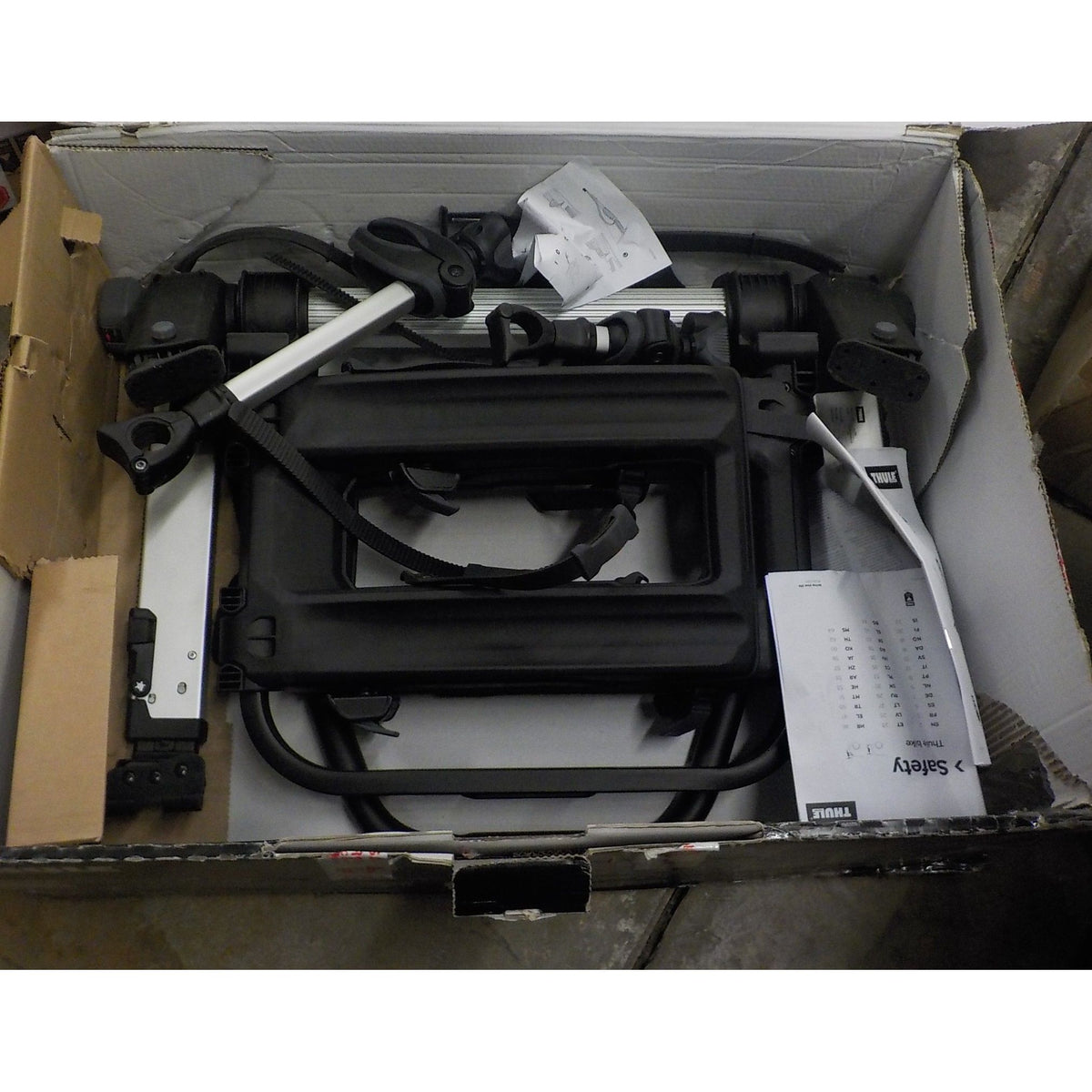 Thule OutWay Platform 2 Trunk Bike Rack - Used - Acceptable