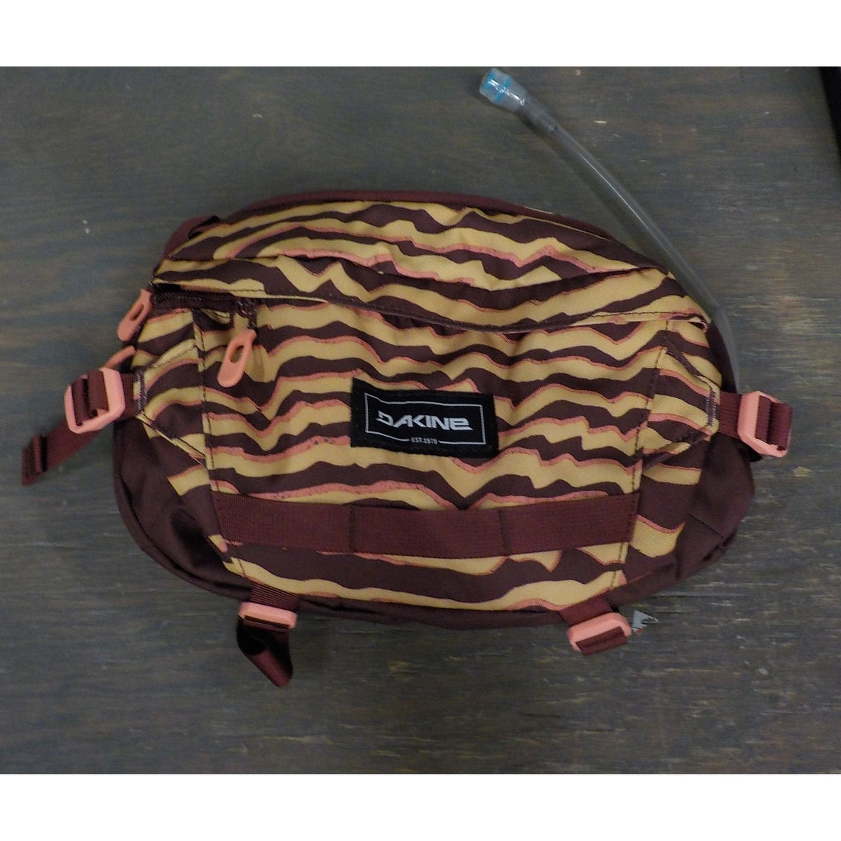 Dakine Hot Laps 5L - Ochre Stripe/Port - Used - Acceptable