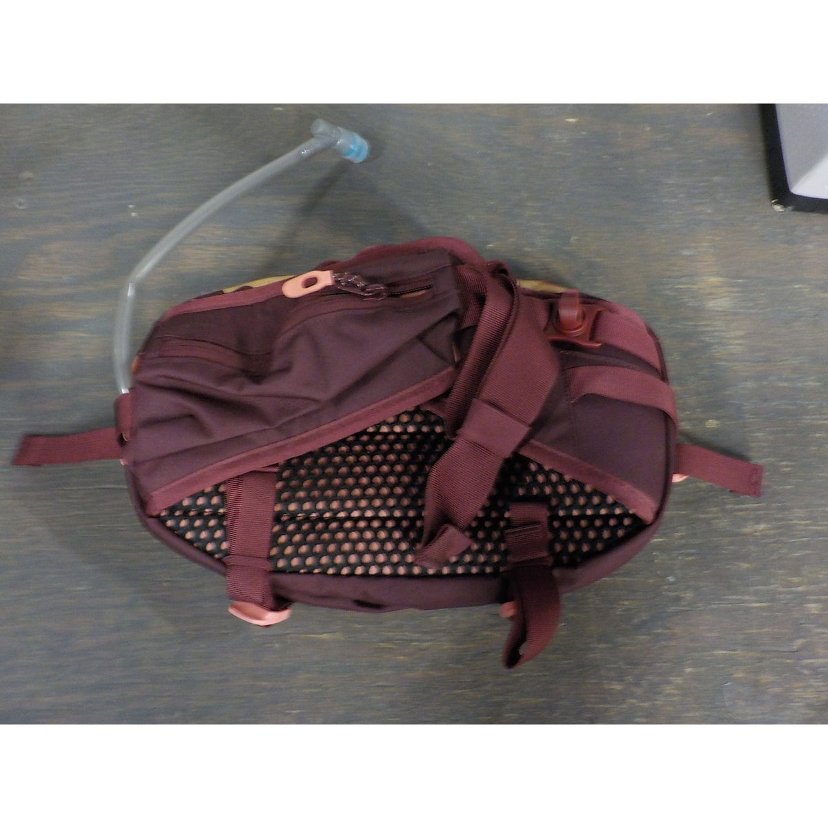 Dakine Hot Laps 5L - Ochre Stripe/Port - Used - Acceptable
