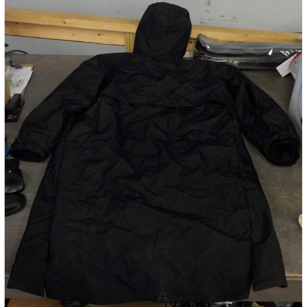 Speedo Team Parka 2.0 - Team Black - Large - Used - Acceptable