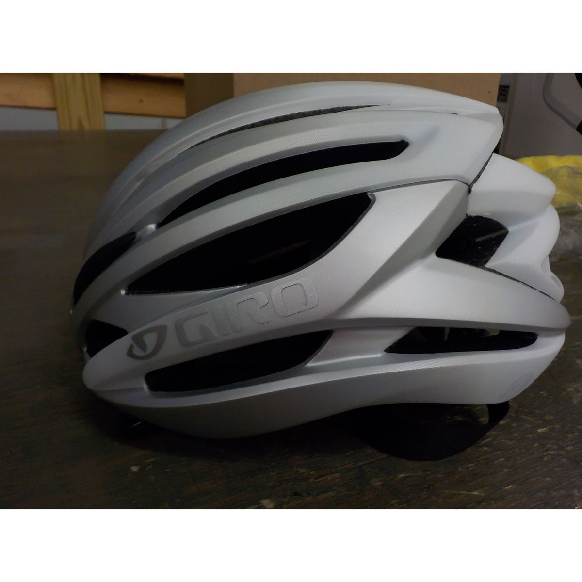 Giro Syntax MIPS Bike Helmet - Matte White; Silver - Small - Used - Acceptable