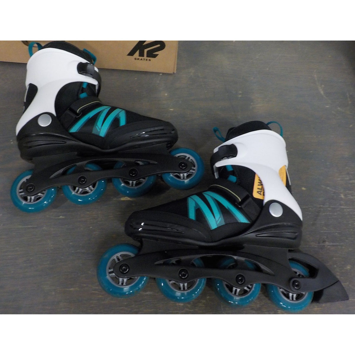K2 Women's Kinetic 80 Inline Skates - Black/Turquoise - 9 - Used - Acceptable