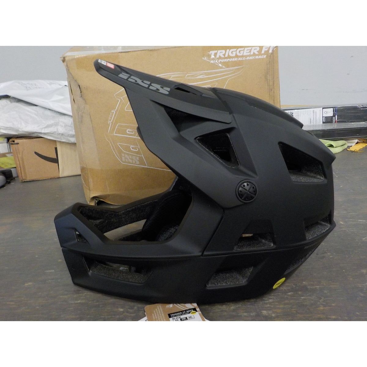iXS Trigger FF MIPS Helmet - Black - SM (54-58cm) - Used - Acceptable