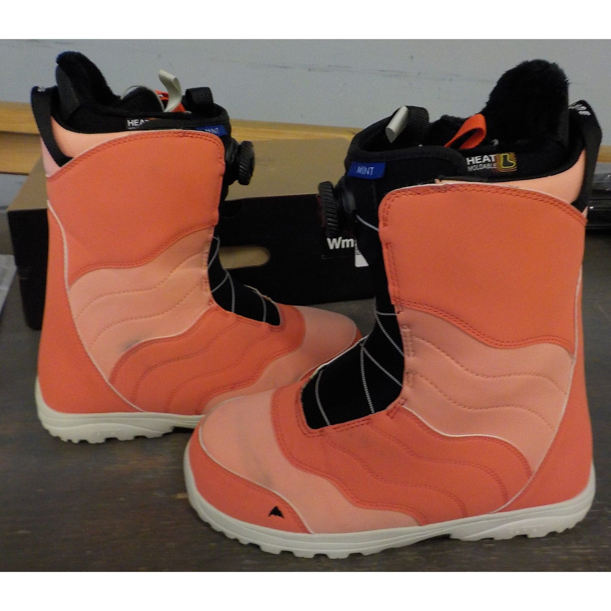 Burton Women's Mint BOA Snowboard Boots - Peach Echo - 9.5 - Used - Acceptable