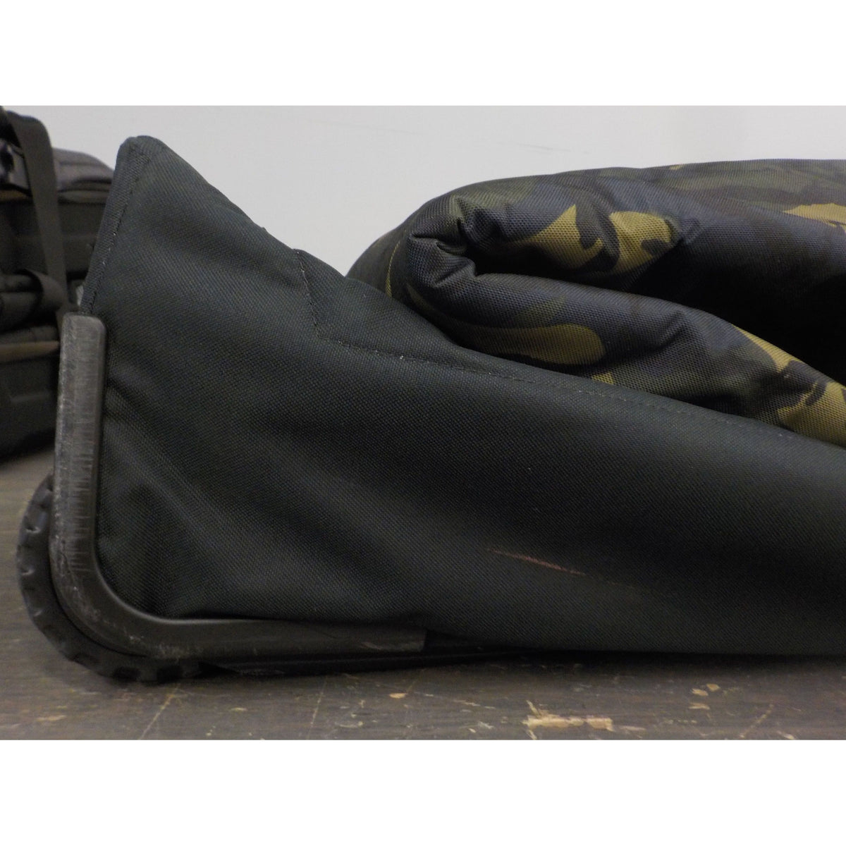 Dakine Low Roller Snowboard Bag - Cascade Camo - 175 cm - Used - Acceptable
