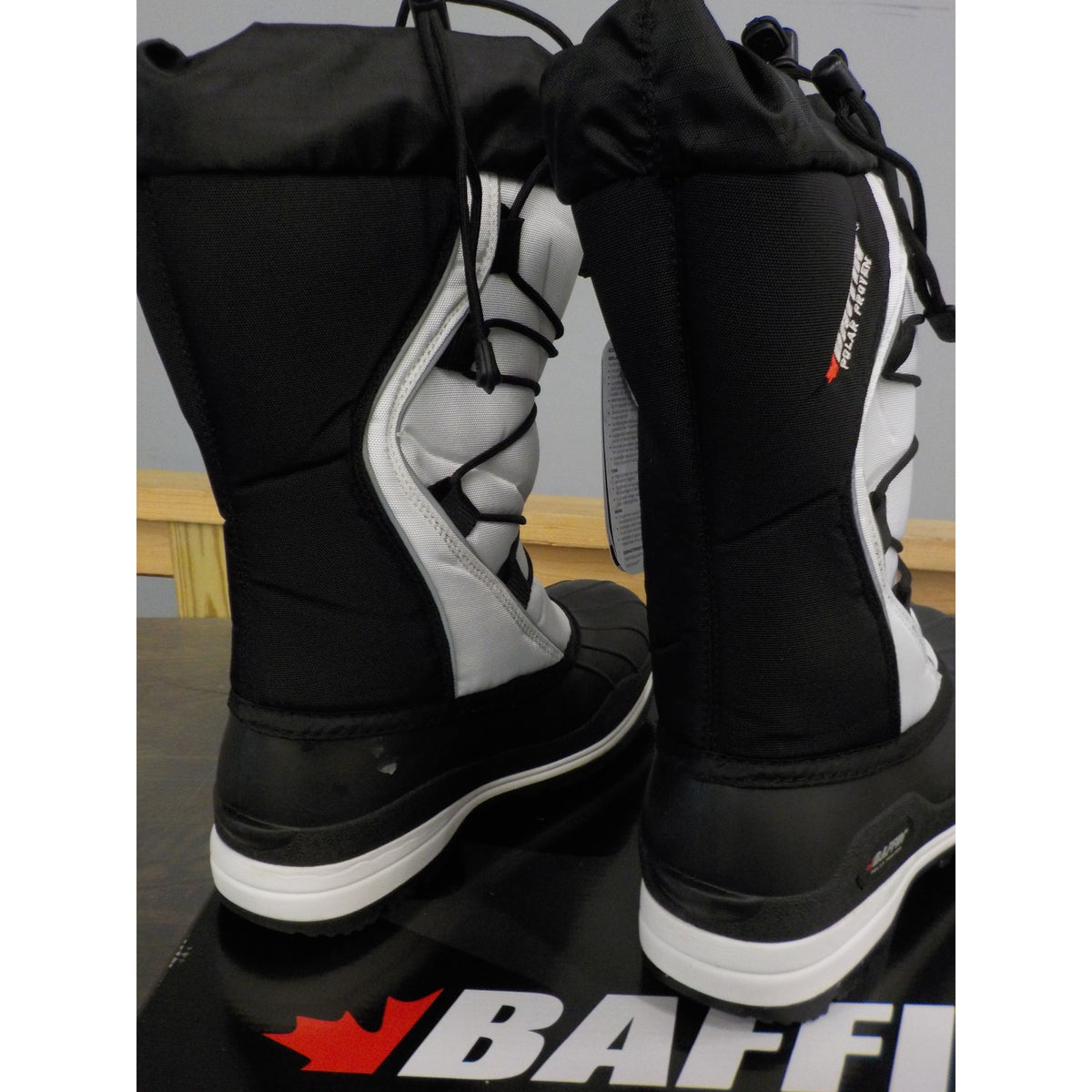 Baffin Women&#39;s Icefield Boots - White - 10 - Used - Acceptable