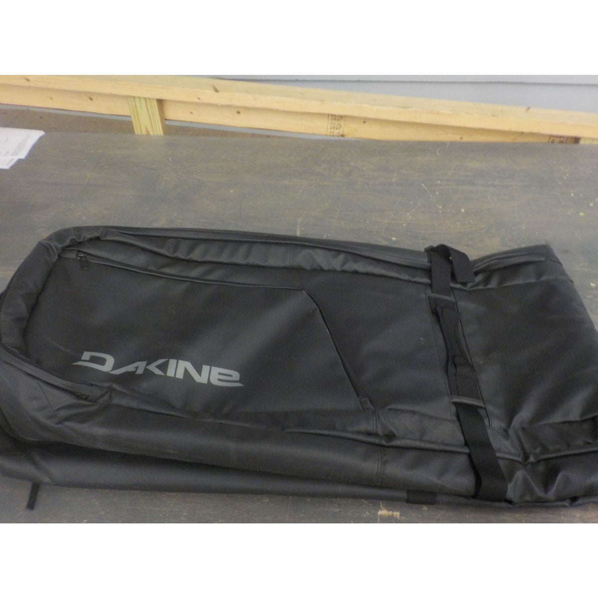 Dakine Boundary Ski Roller Bag - Black Coated - 185 cm - Used - Acceptable