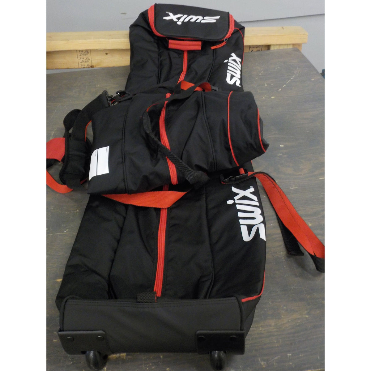 Swix Double Ski Bag - Used - Acceptable