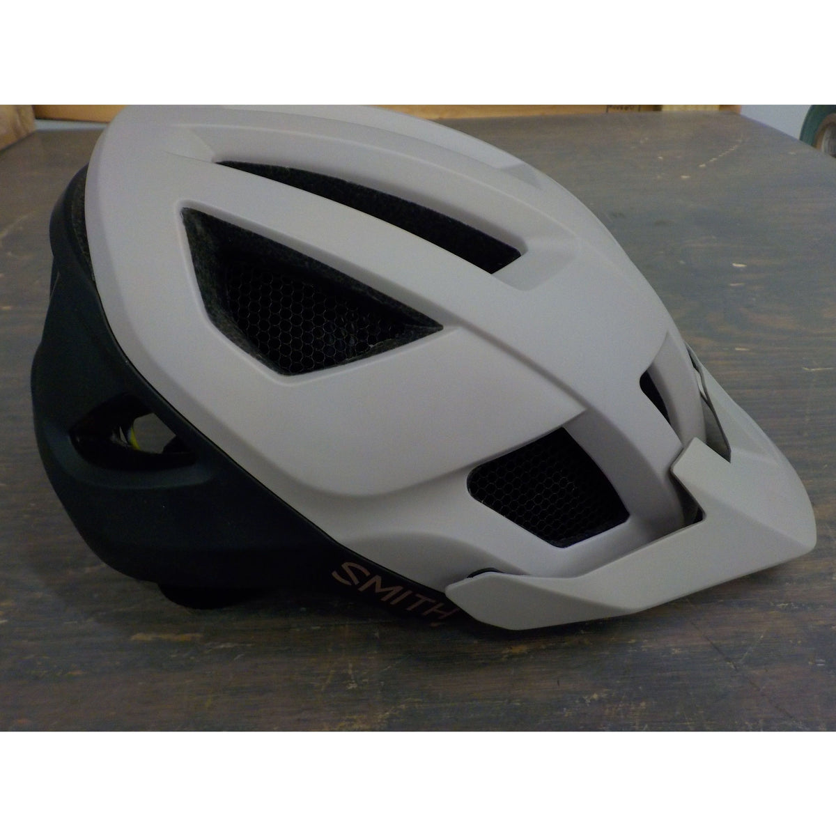Smith Optics Session MIPS Bike Helmet - Matte Tusk/Black - Large - Used - Acceptable