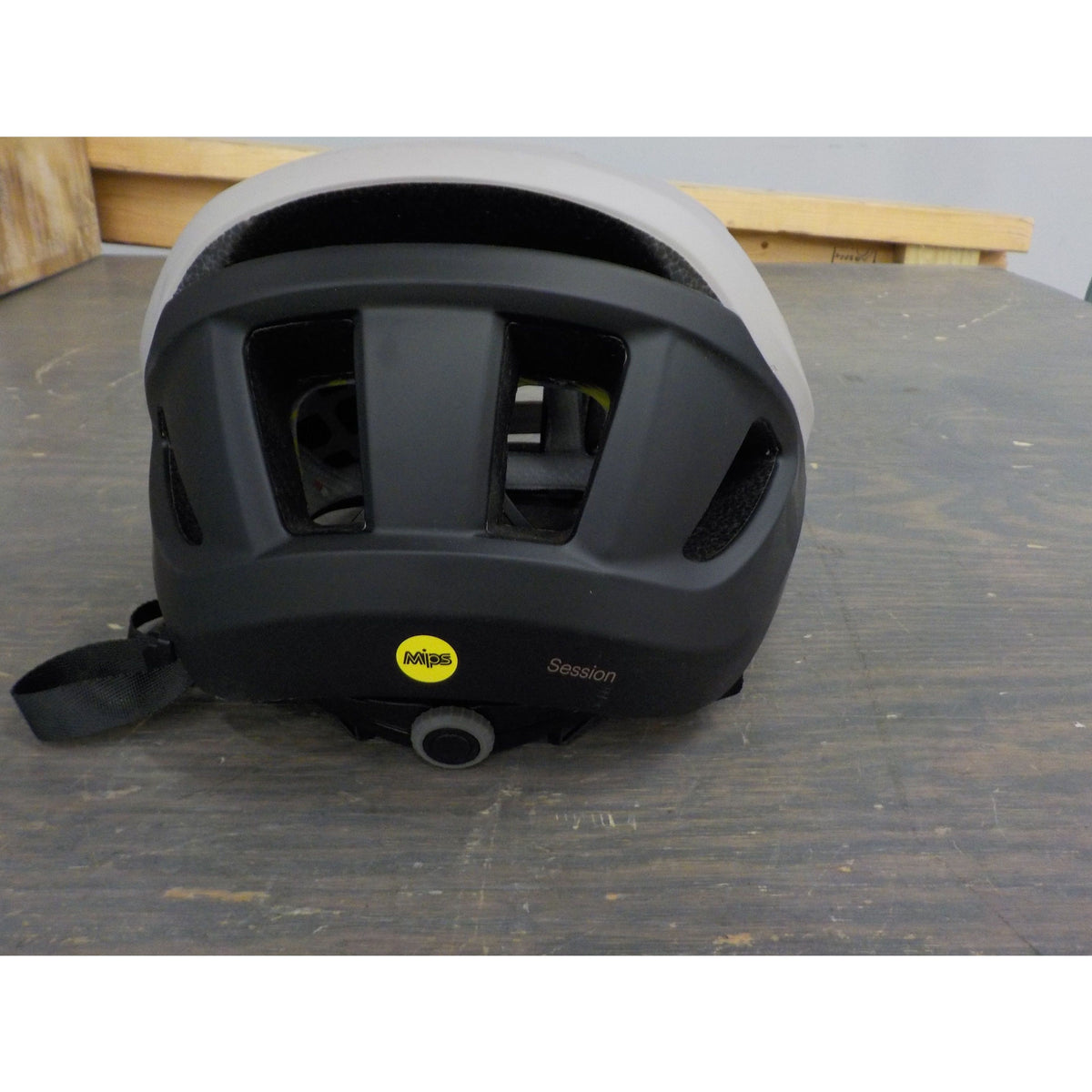 Smith Optics Session MIPS Bike Helmet - Matte Tusk/Black - Large - Used - Acceptable