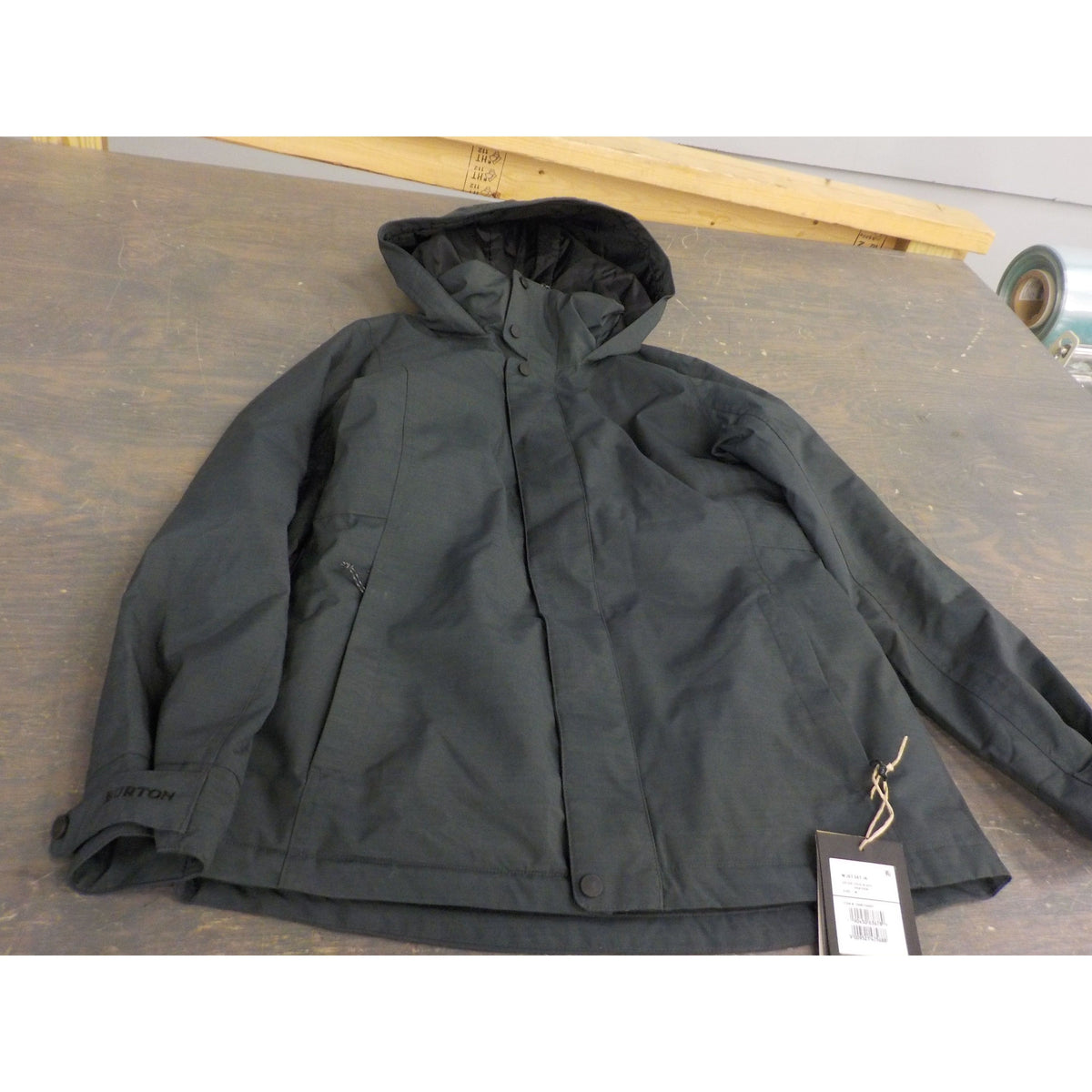 Burton Women&#39;s Jet Set Jacket - True Black Heather - Medium - Used - Acceptable