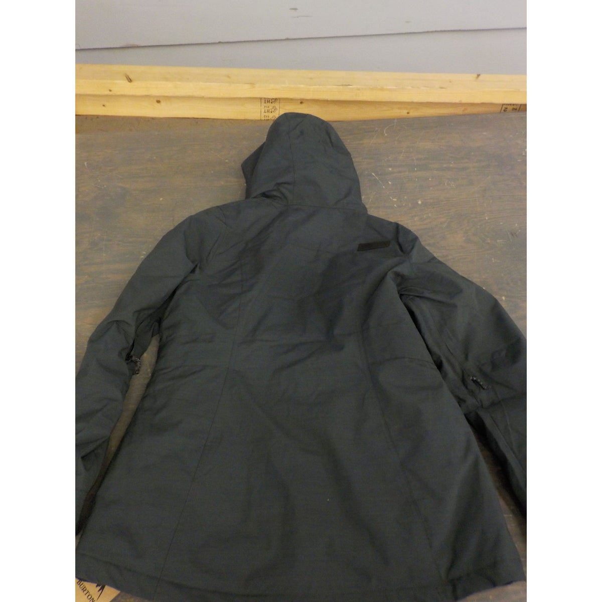 Burton Women&#39;s Jet Set Jacket - True Black Heather - Medium - Used - Acceptable