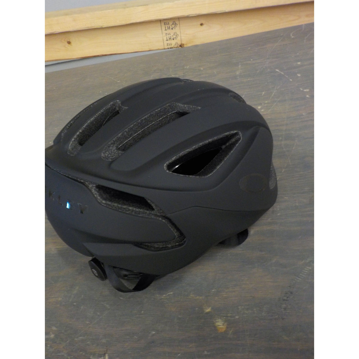 Oakley ARO3 Helmet - Blackout - Large - Used - Acceptable