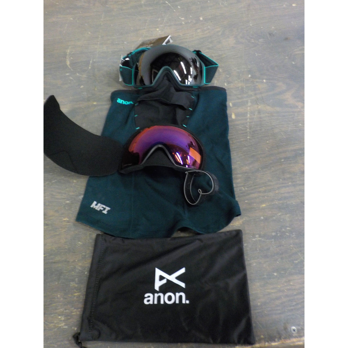 Anon M4S Toric Goggles + Bonus Lens + MFI - Peacock; Perceive Sunny Onyx + Per Var Violet - Used - Acceptable